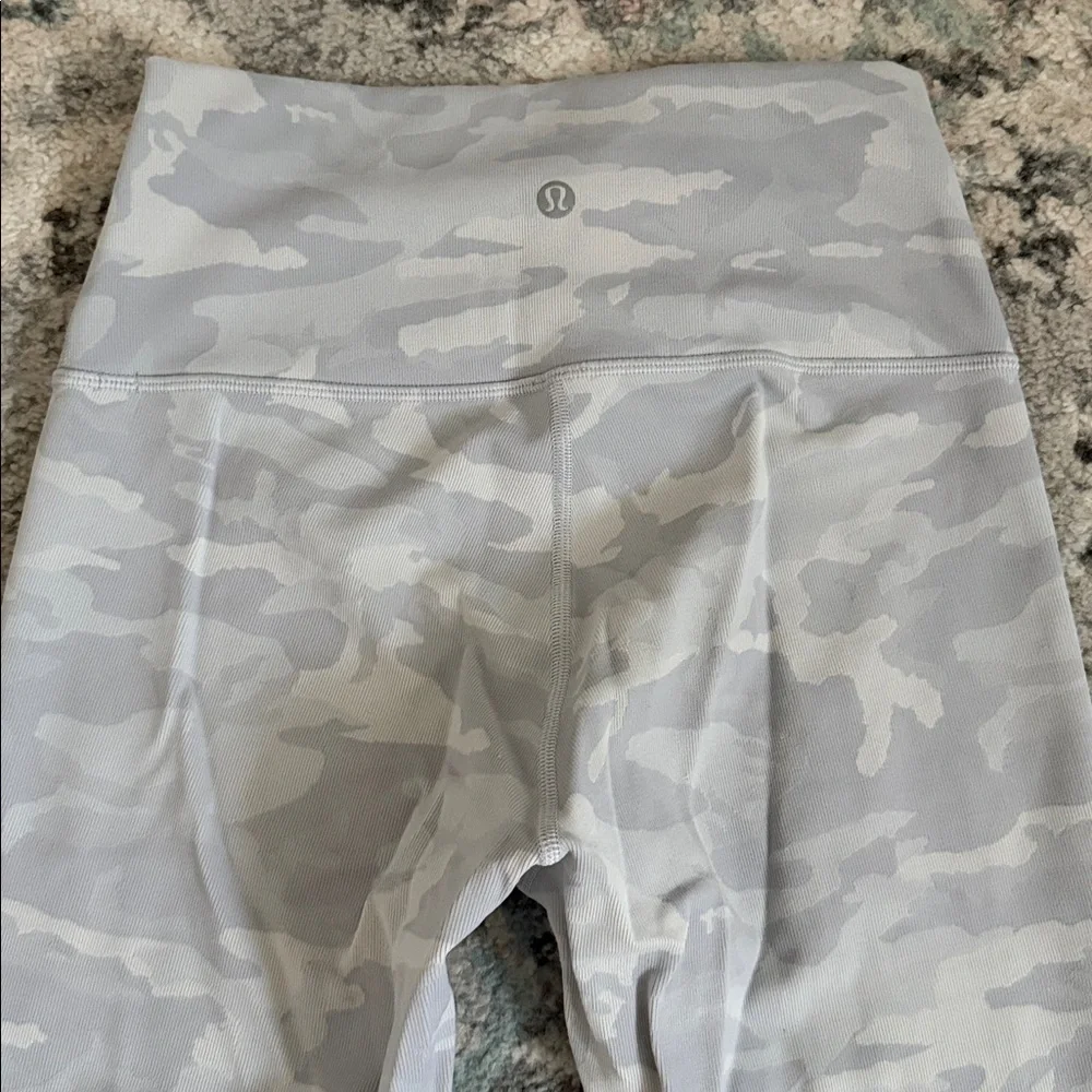 Lululemon Wunder Under High-Rise Tight 28